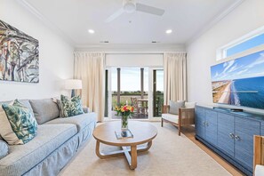 テレビ、書斎 / ワークスペース