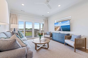 Televisión, oficina