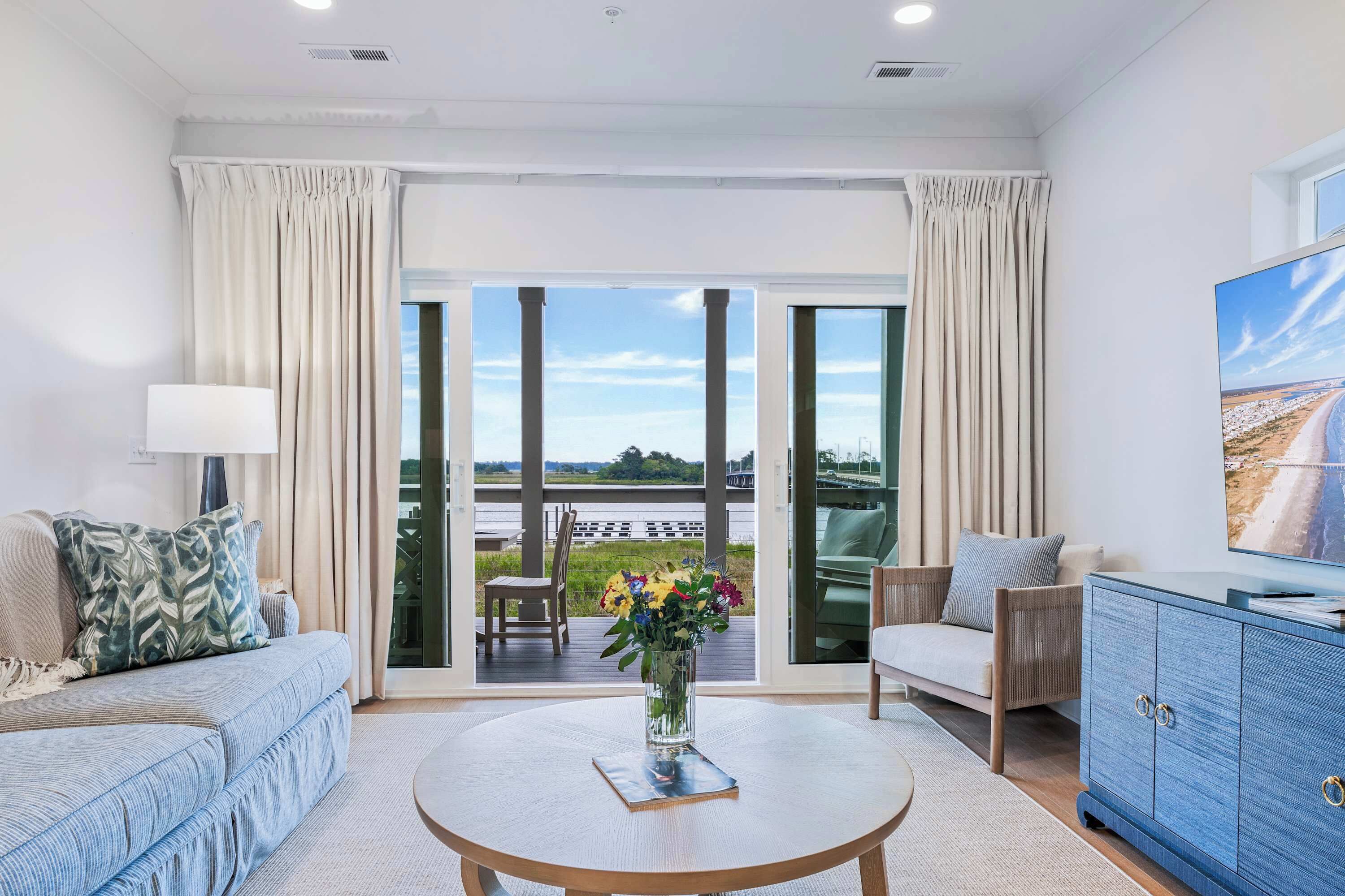 テレビ、書斎 / ワークスペース