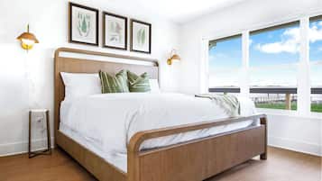 Iron/ironing board, travel cot, WiFi, bed sheets