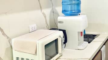 Microwave, oven, dishwasher