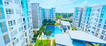 Modern Cozy 2BR Condo with Smart Lock at Seawind, Davao