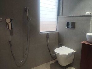 Shower, hair dryer, slippers, towels - HOTEL BIVA (Silchar)