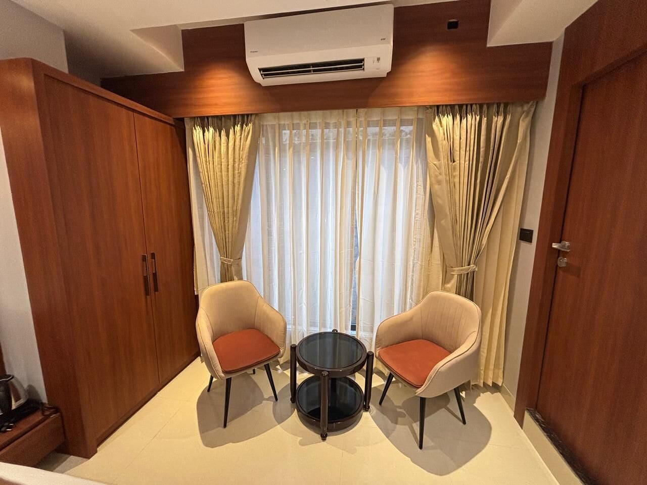 Deluxe Room | Desk, laptop workspace, free WiFi