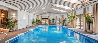 Deer Run Lodge/Indoor Pool/Basketball/Hot Tub