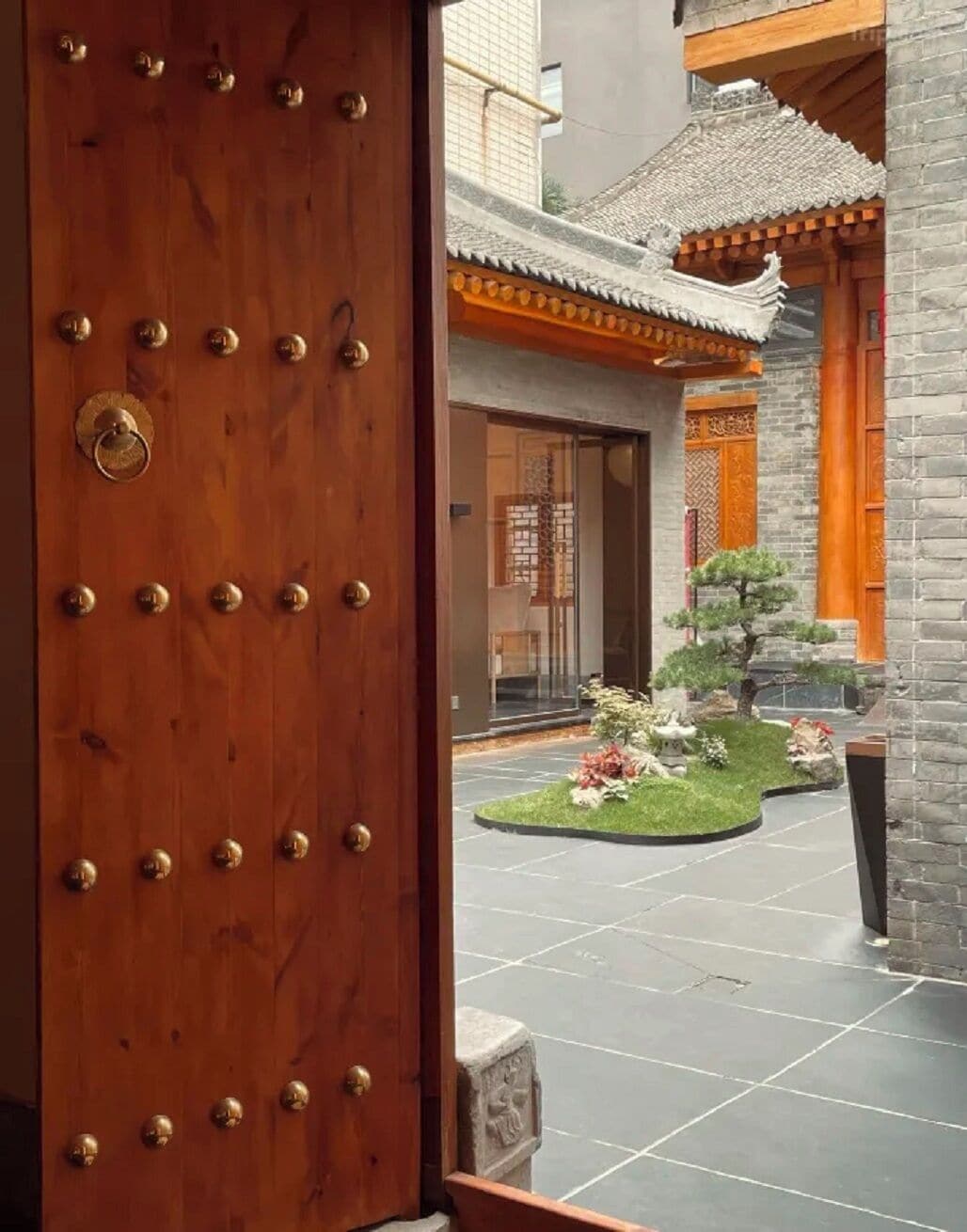 Kiến trúc tòa nhà