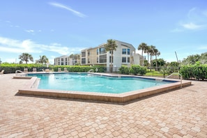 Pool - BAY VILLAGE 203 2B/2B CONDO! WALK TO BEACH! (Fort Myers Beach)