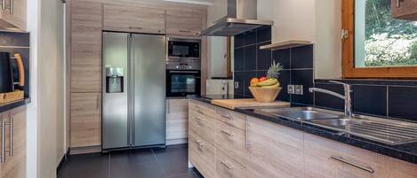 Réfrigérateur, lave-vaisselle