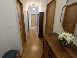 Interior - Bright apartment in central Montargis with canal view (Montargis)