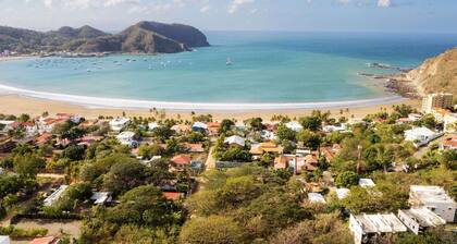 3-Story Villa | Private Pool & Mountain View