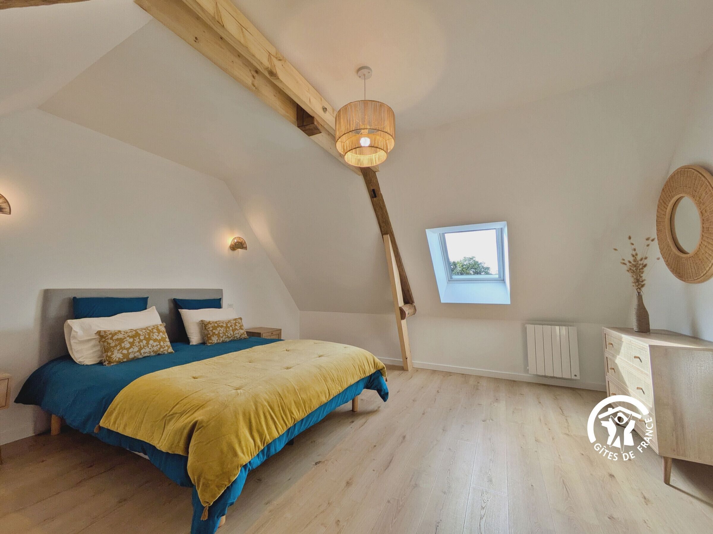 4 bedrooms, travel crib, free WiFi