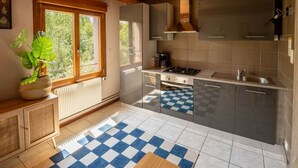 Unclassified image, 5 of 32, button - Cozy apartment with equipped kitchen (Granges-Aumontzey-Aumontzey)