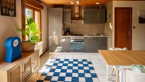 Unclassified image, 3 of 32, button - Cozy apartment with equipped kitchen (Granges-Aumontzey-Aumontzey)