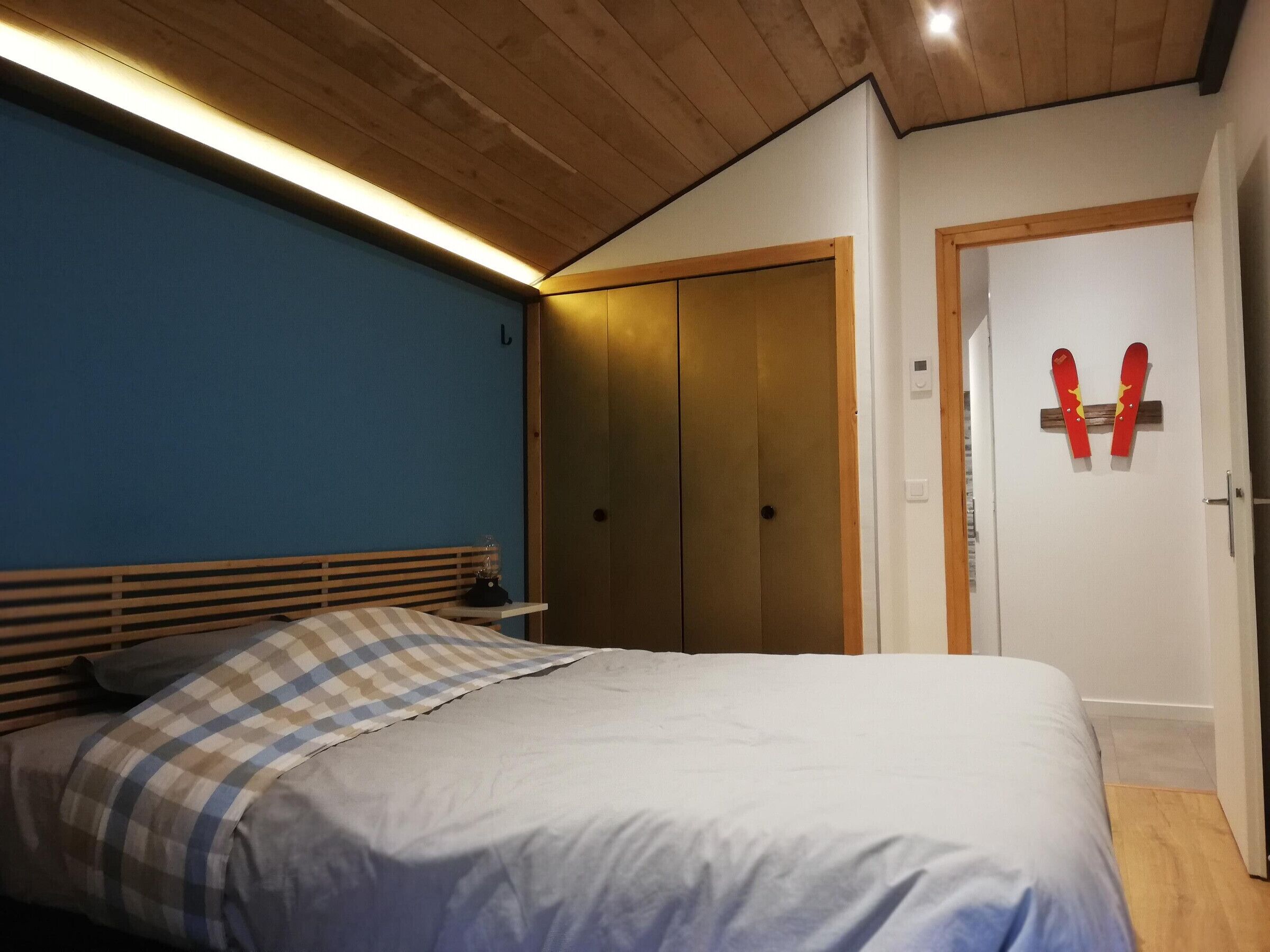 1 bedroom, free WiFi, bed sheets