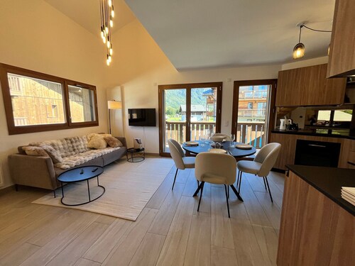 Duplex élégant au centre, vue vallée, confort moderne