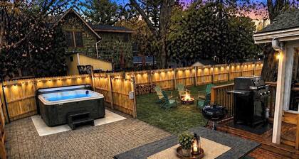 Spacious House with Hot Tub & Fenced Yard, 3 Blocks From Downtown South Haven