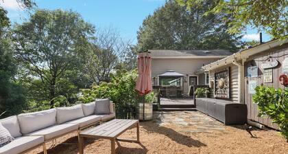 Lake Point Cottage at Acworth Beach