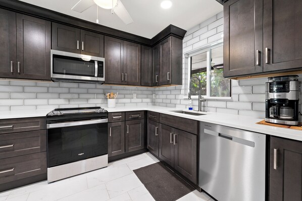 Fridge, microwave, oven, stovetop