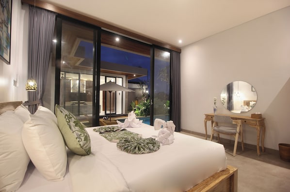 خزنة داخل الغرفة وستائر تعتيم وتجهيزات عازلة للصوت وواي فاي مجانًا