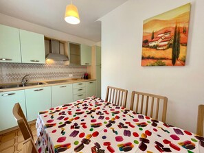Dining - Colorful villa close to the sea (Porto Santa Margherita)