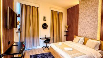 3 bedrooms, WiFi, bed sheets