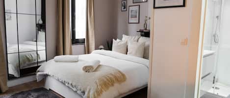 1 bedroom, WiFi, bed sheets
