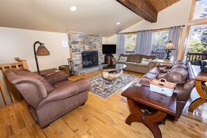 Unclassified image, 2 of 34, button