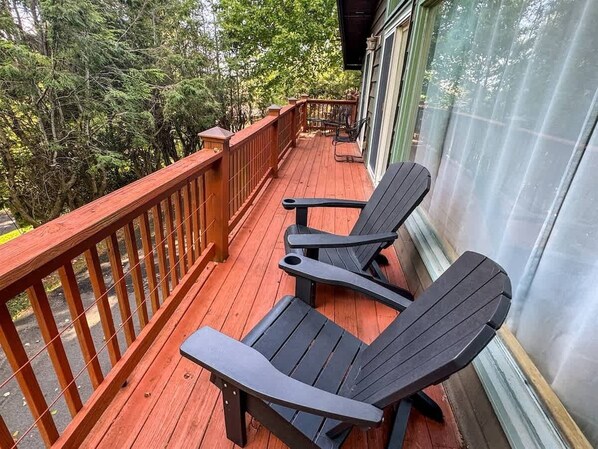 Unclassified image, 1 of 34, button