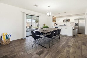 Dining - Modern Tempe Home with Pool (Tempe)