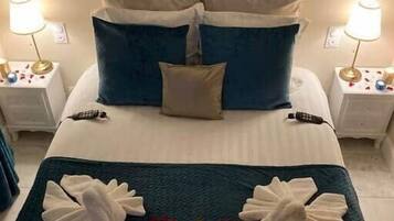 1 bedroom, in-room safe, iron/ironing board, WiFi