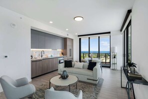 TV - Relaxing Condo | Private Beach Access | Pool (Miami Beach)