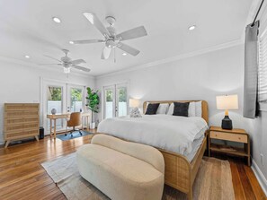 3 bedrooms, desk, iron/ironing board, WiFi - Key West Style Tropical Paradise with Pool (Fort Lauderdale)