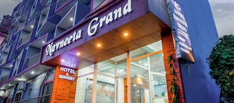 Navneeta Grand Hotel & Banquet Hall