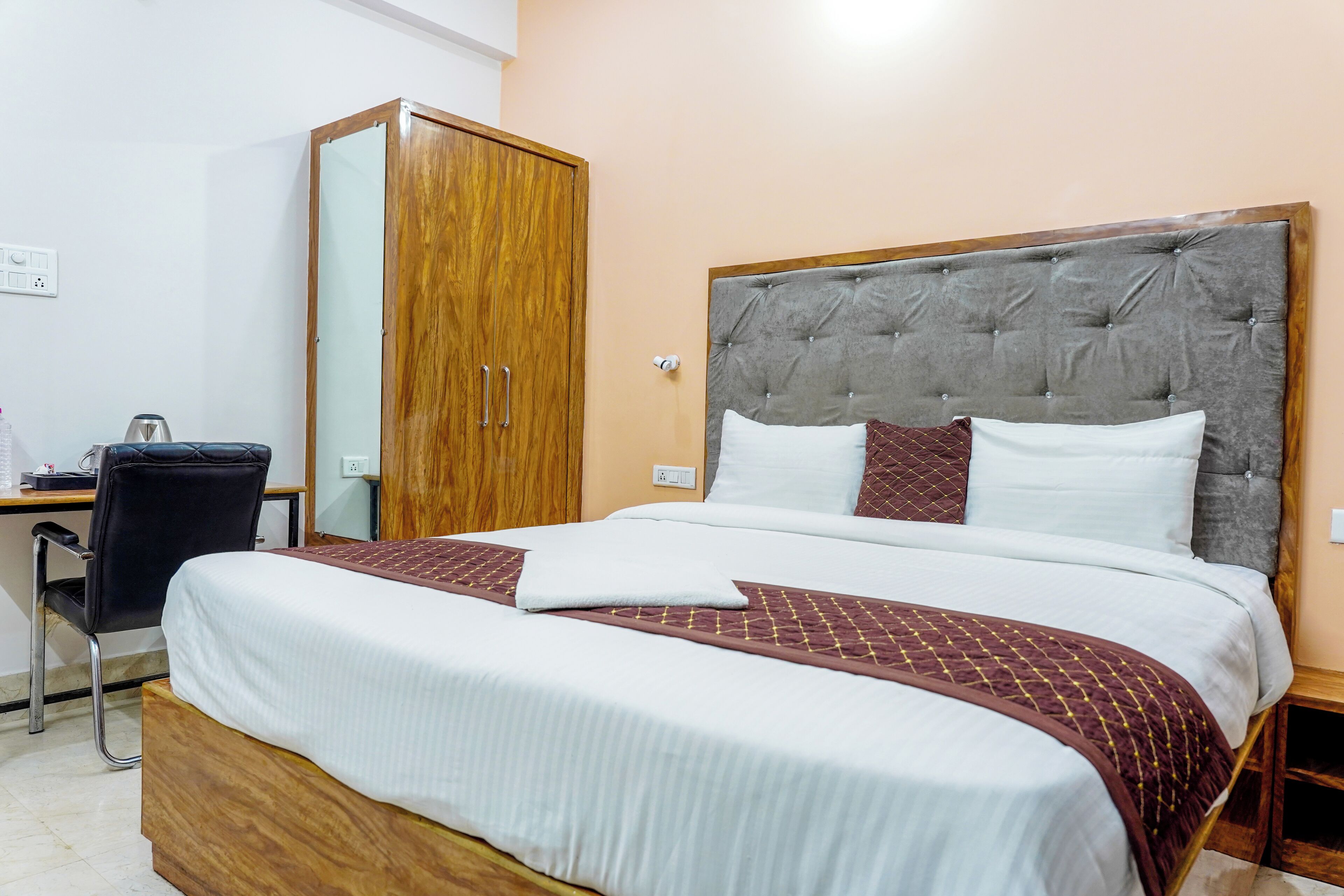 デラックス ルーム シティビュー | アイロン / アイロン台、WiFi (無料)