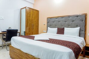 Deluxe Room, City View - Navneeta Grand Hotel & Banquet Hall  (Varanasi)