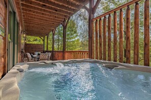Outdoor spa tub - The Crown Jewel | Jacuzzi | Minutes to downtown (Gatlinburg)
