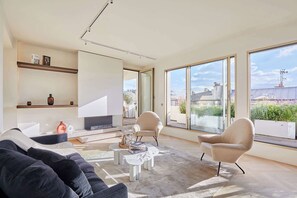 Televisio, työhuone