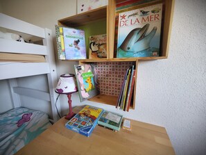 Apartment | Game room - Apartment in Morillon With Mountain Views (Morillon)