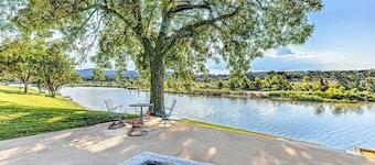 Waterfront 3BR Retreat - Pool & Hot Tub