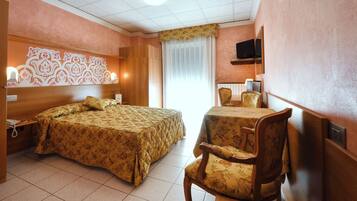 Pengeskab på værelset, gratis Wi-Fi, sengetøj