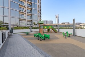 House | 2 bedrooms, Internet - Meydan One Sleeps 5 With Great Amenities (Dubai)