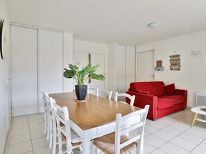 Villa | Dining - Stylish Villa in Parentis-en-born (Parentis-en-Born)