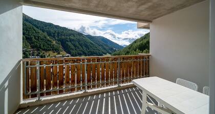 Cozy 2- Bedroom Mountain Apartment in Allos