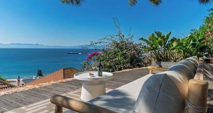 SongBird in Simon's Town + Outdoor Bath & Sea View