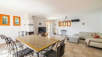 Apartment | Bahagian dalam