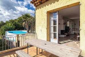 Apartment | Outdoor dining - A/C House 4br/10p With Pool - 40 min From Cannes (Le Tignet)