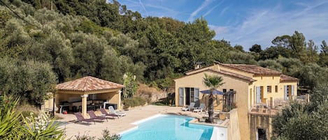 Apartment | Pool | Outdoor pool