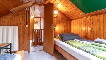 3 bedrooms, individually furnished