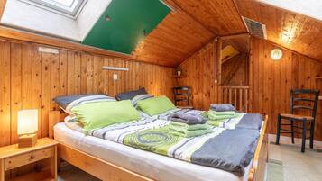 House | 3 bedrooms, individually furnished