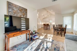 House (3 Bedrooms) | Interior - 4 Mi to UT Austin: Bright & Modern Family Home (Austin)